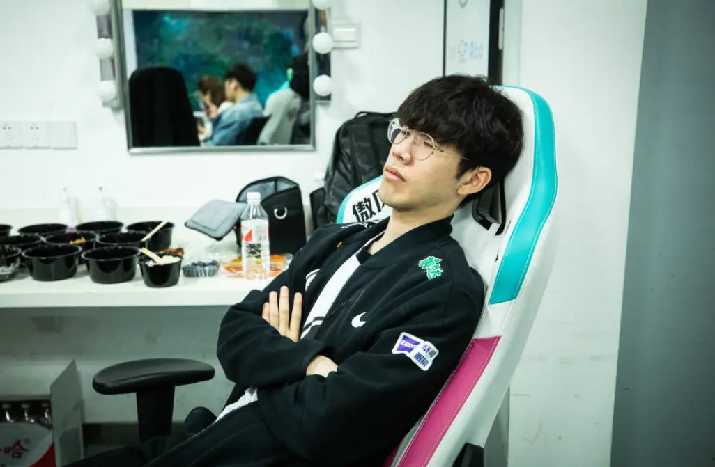 爱游戏在线服务-关于TheShy官方宣布出色发挥新规，MAD引发争议！上演精彩一战的信息